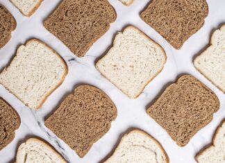 Co zrobić żeby chleb miał chrupiącą skórkę?